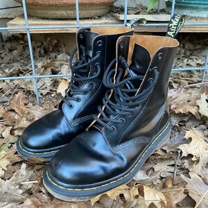 Doc Martens ‘Made in England’ Classic 1460